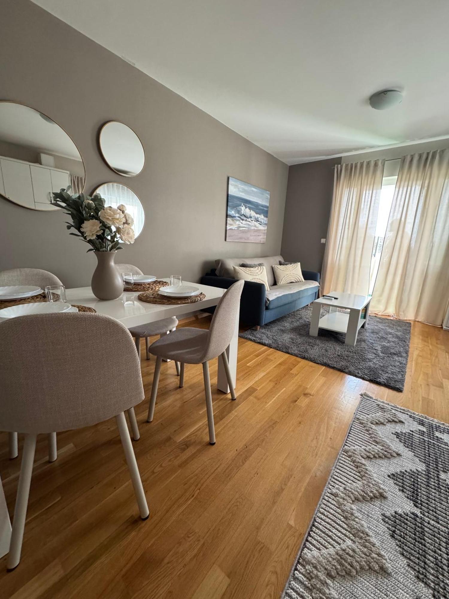 Apartment Tri sunca Baška Voda Exterior foto